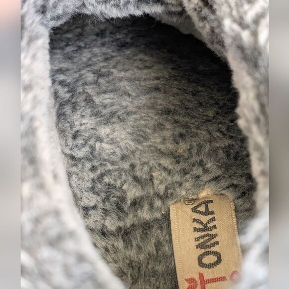 Minnetonka Cabin Booties Slippers - Picture 7 of 9